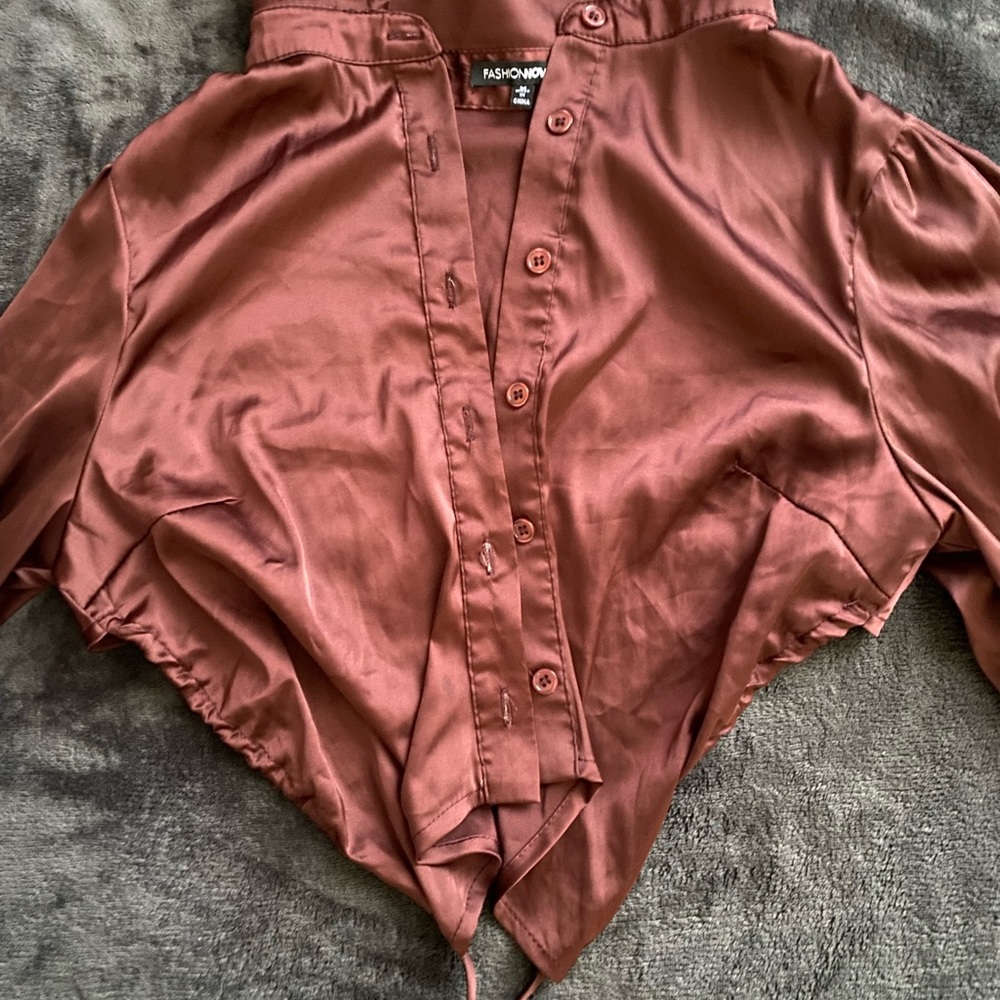 Cropped button up